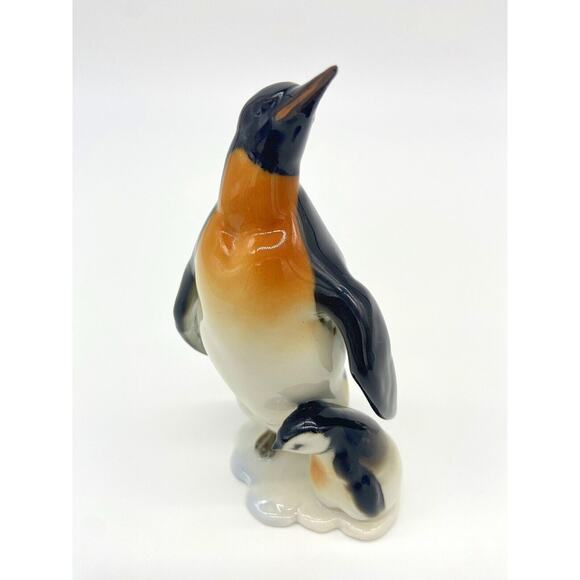 Lorenz Hutschenreuther Porcelain Penguin & Baby Germany Kunstabteilung figurine - Picture 4 of 5